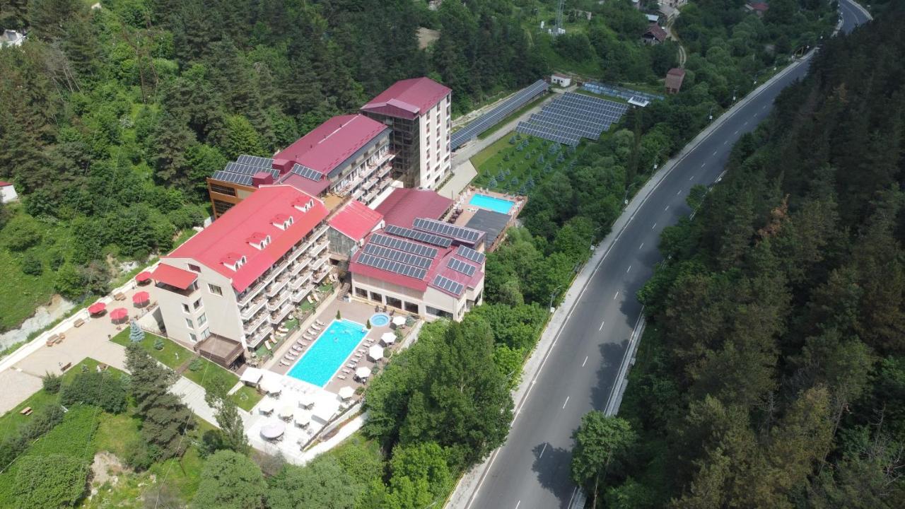 Western Paradise Hotel 4*