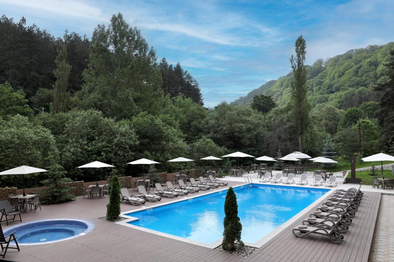 Hotel Western Paradise Dilidschan