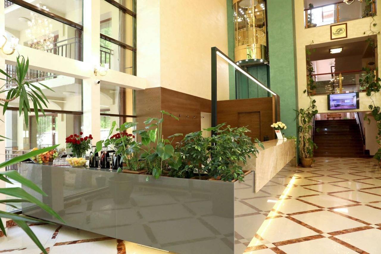 Hotel Western Paradise